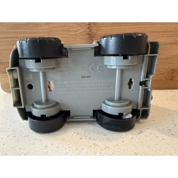 Paw Patrol Tracker Vehicle Cruiser Truck Jungle Jeep w/ 3 Rescue Heroes - Picture 7 of 11